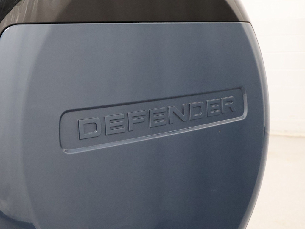 Thumbnail: 2024 Land Rover Defender - 7