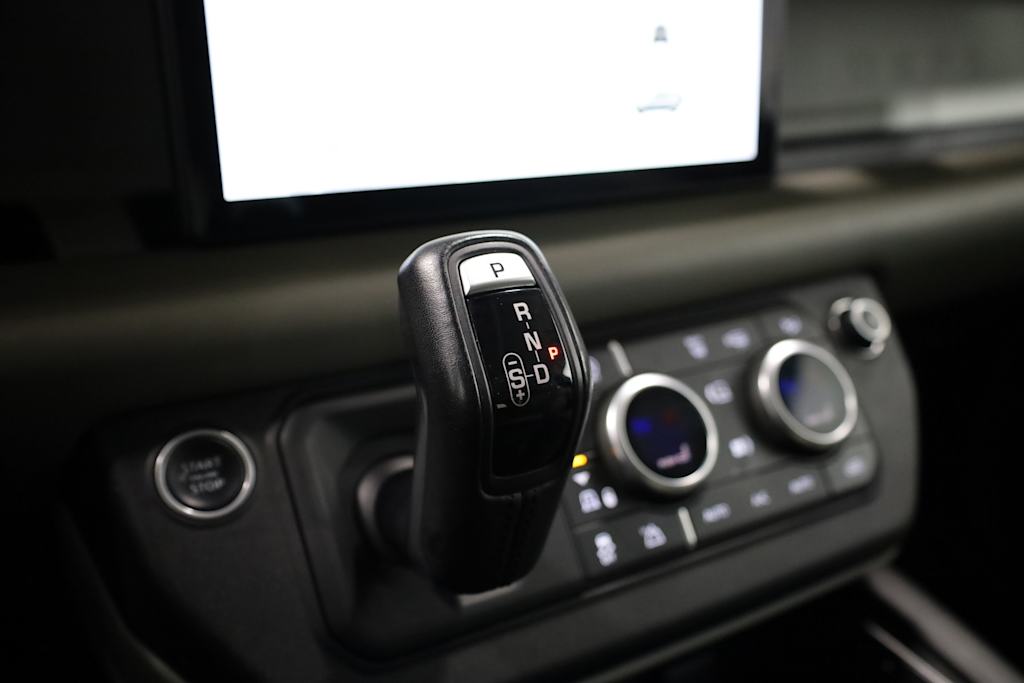 Thumbnail: 2020 Land Rover Defender - 40