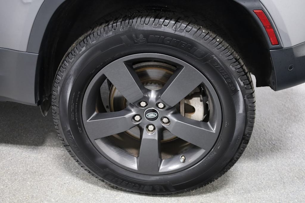 Thumbnail: 2020 Land Rover Defender - 47