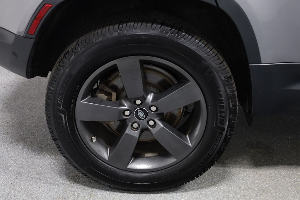 Thumbnail: 2020 Land Rover Defender - 38