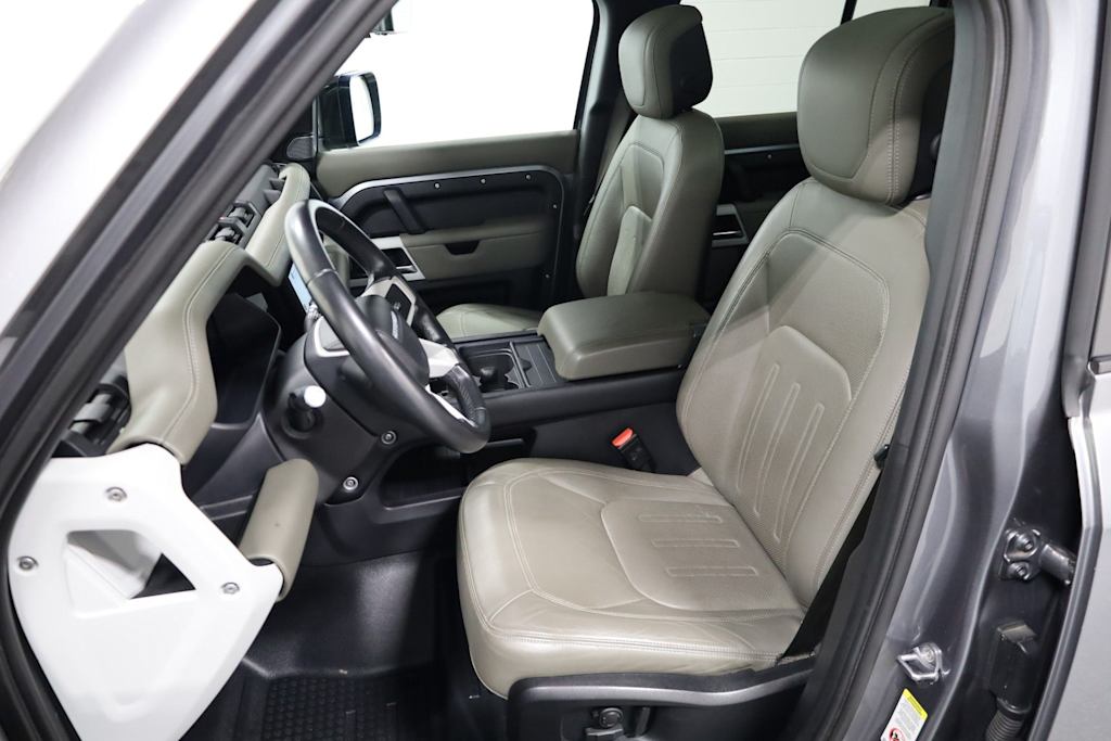 Thumbnail: 2020 Land Rover Defender - 10