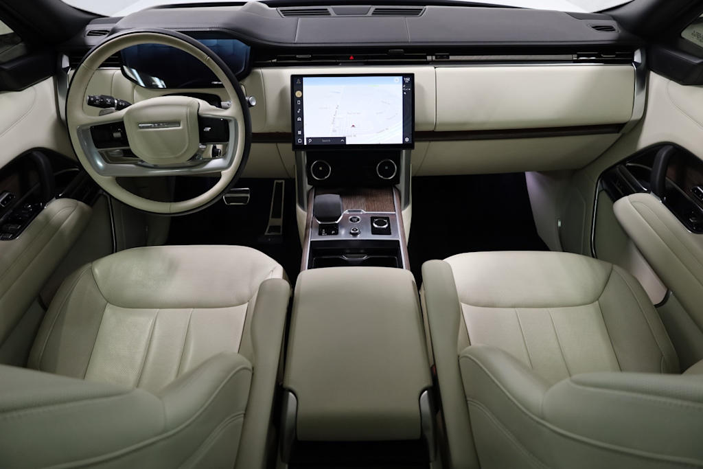 Thumbnail: 2023 Land Rover Range Rover - 13