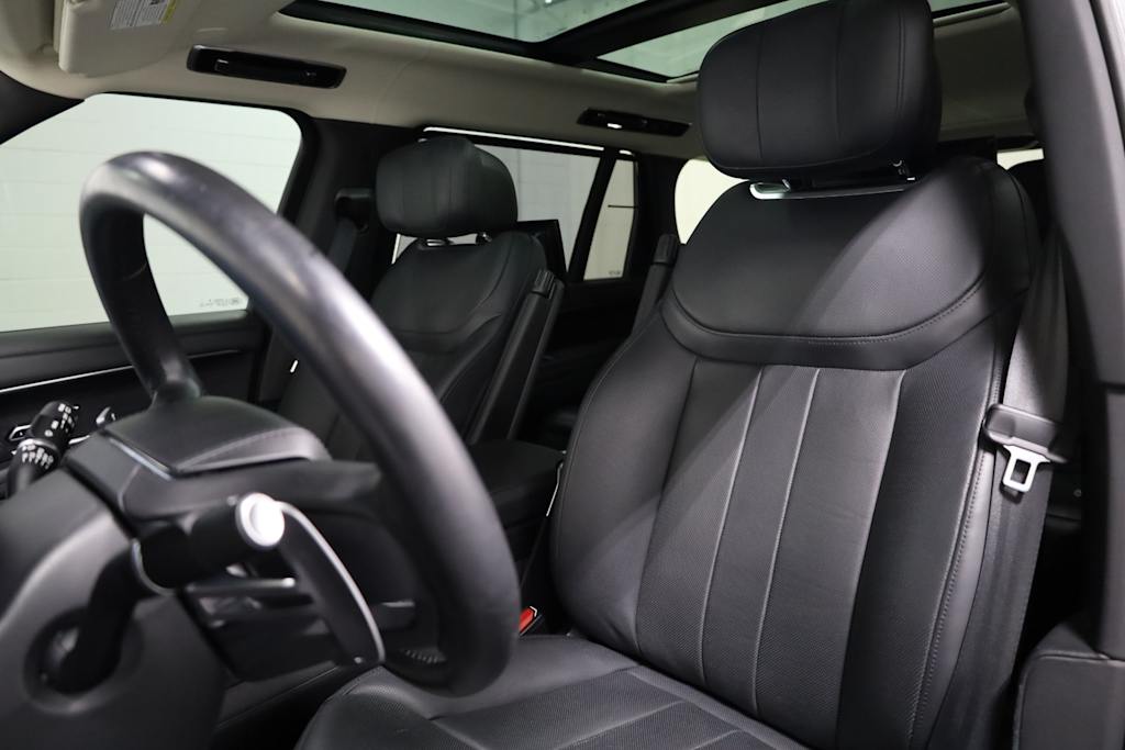 Thumbnail: 2023 Land Rover Range Rover - 11