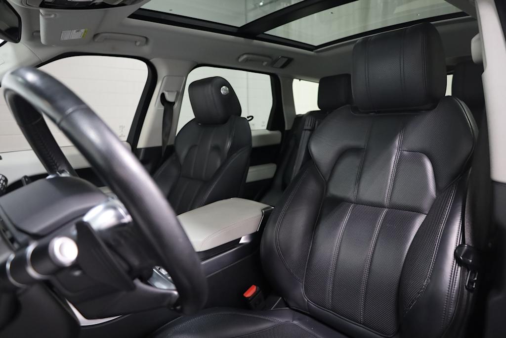 Thumbnail: 2015 Land Rover Range Rover Sport - 11