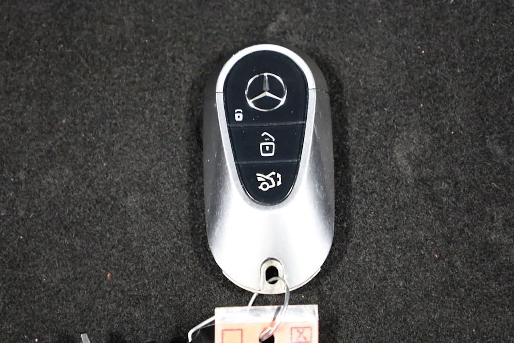 Thumbnail: 2022 Mercedes-Benz S-Class - 19