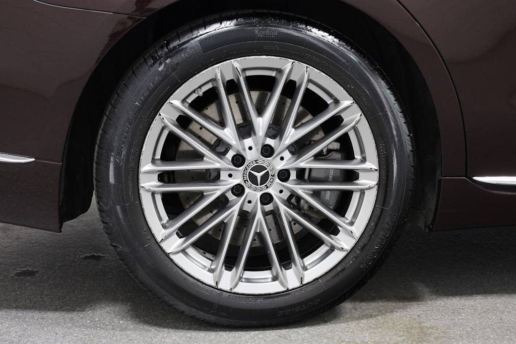 Thumbnail: 2022 Mercedes-Benz S-Class - 41