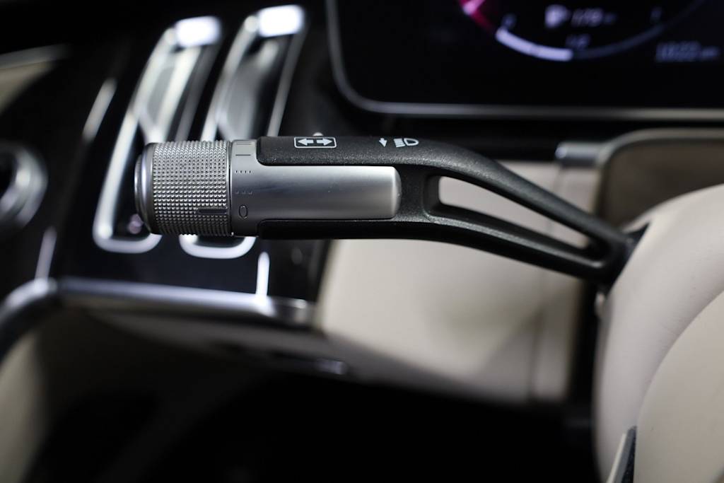 Thumbnail: 2022 Mercedes-Benz S-Class - 35