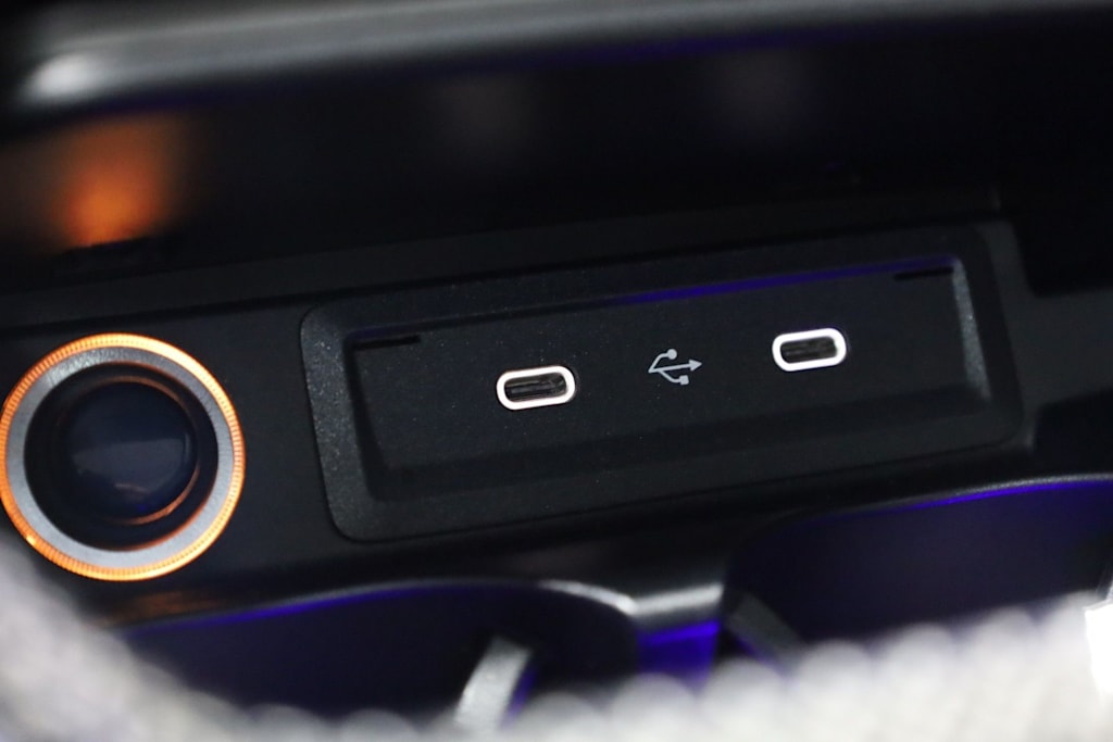 Thumbnail: 2024 Mercedes-Benz AMG GT - 34