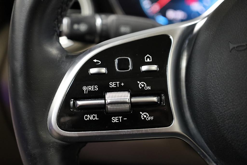 Thumbnail: 2021 Mercedes-Benz C-Class - 31
