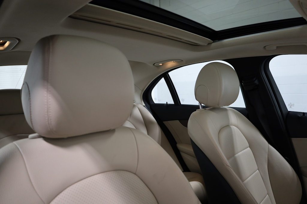Thumbnail: 2021 Mercedes-Benz C-Class - 30
