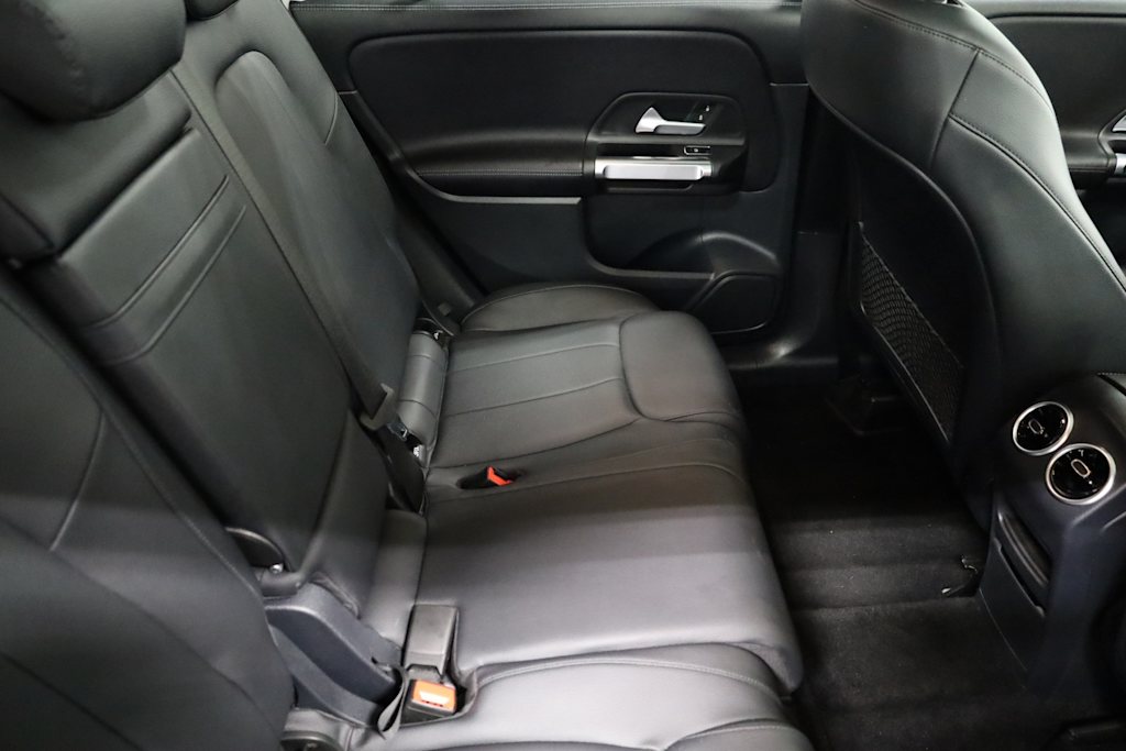 2022 Mercedes-Benz GLB 250 36
