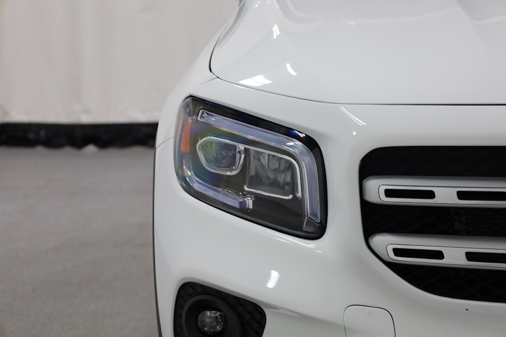 2022 Mercedes-Benz GLB 250 7