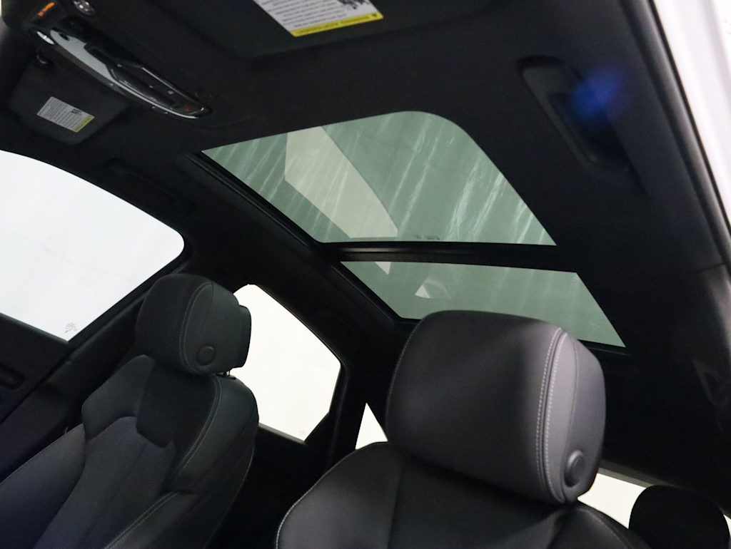 Thumbnail: 2023 Audi SQ5 - 29