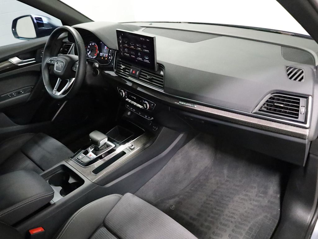 Thumbnail: 2023 Audi SQ5 - 10