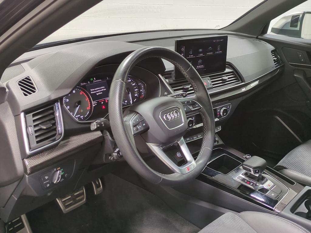 Thumbnail: 2023 Audi SQ5 - 2