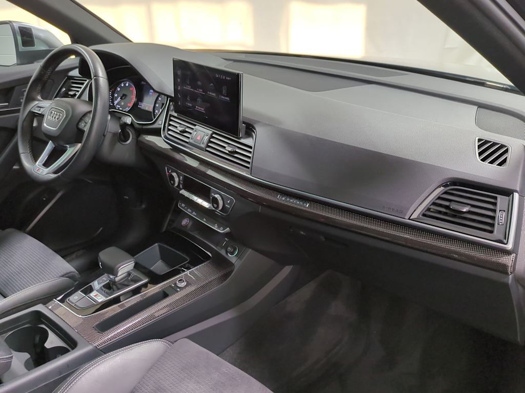 Thumbnail: 2023 Audi SQ5 - 10