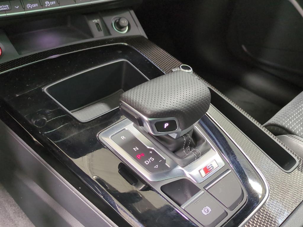 Thumbnail: 2023 Audi SQ5 - 31