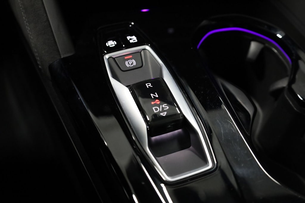 Thumbnail: 2025 Audi SQ5 - 17
