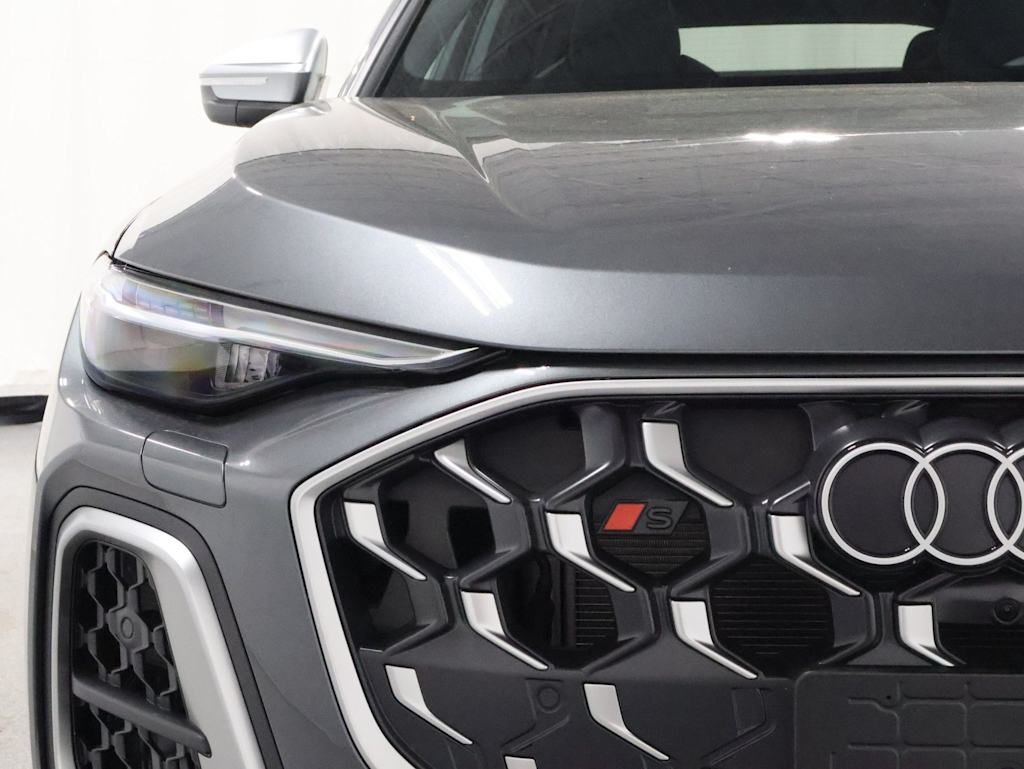 Thumbnail: 2026 Audi SQ5 - 7