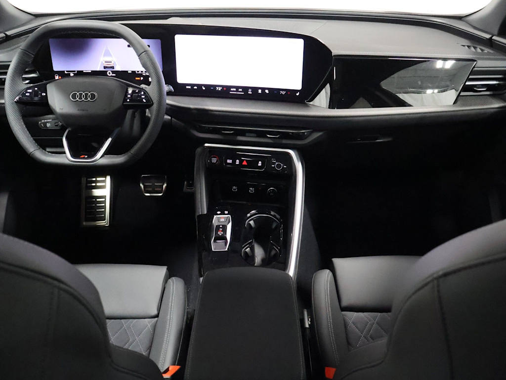 Thumbnail: 2026 Audi SQ5 - 15