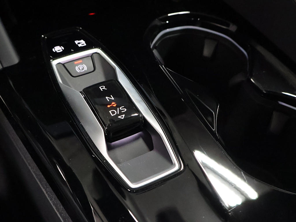 Thumbnail: 2026 Audi SQ5 - 17