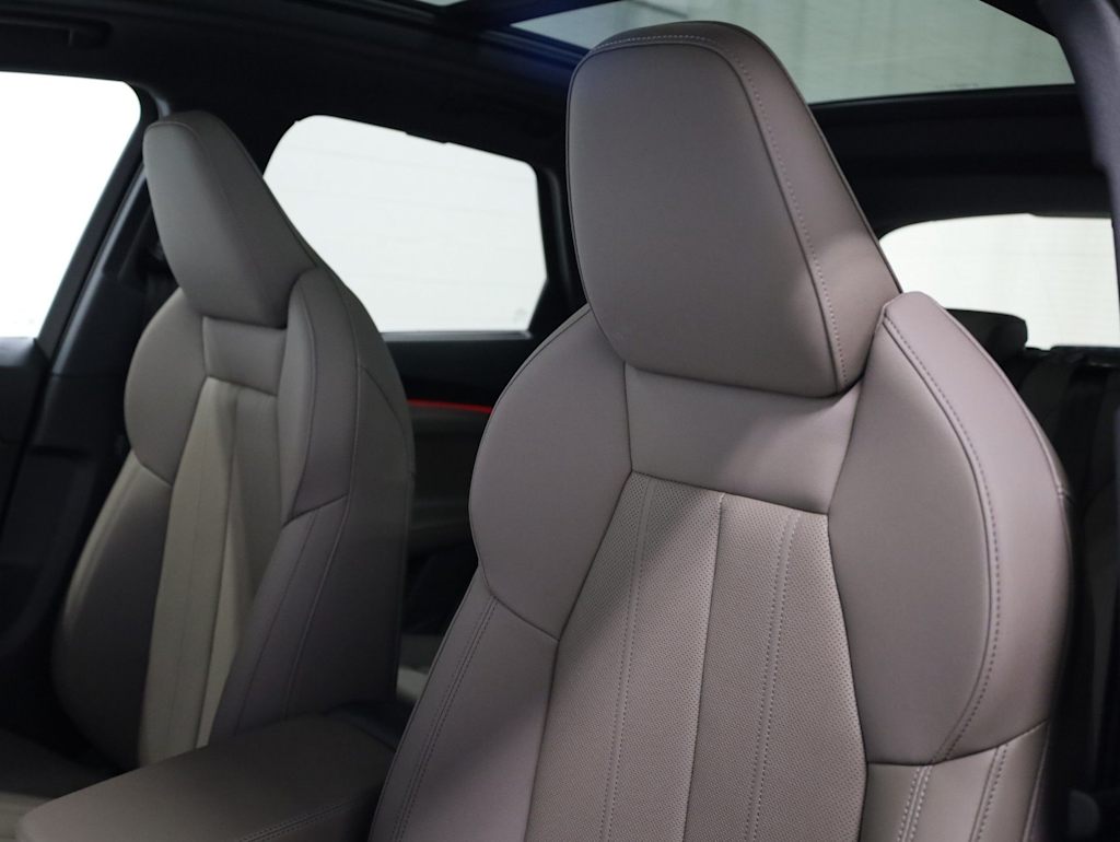 Thumbnail: 2026 Audi Q5 - 12