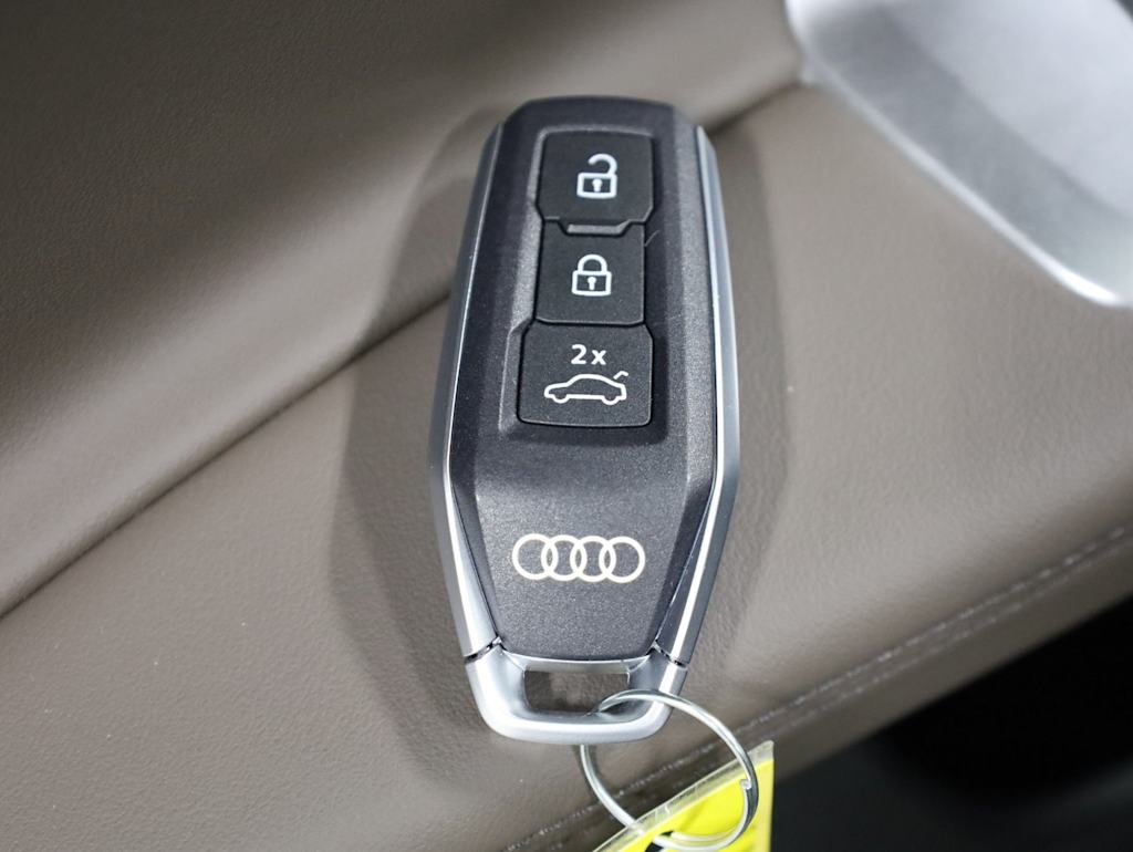 Thumbnail: 2026 Audi Q5 - 20