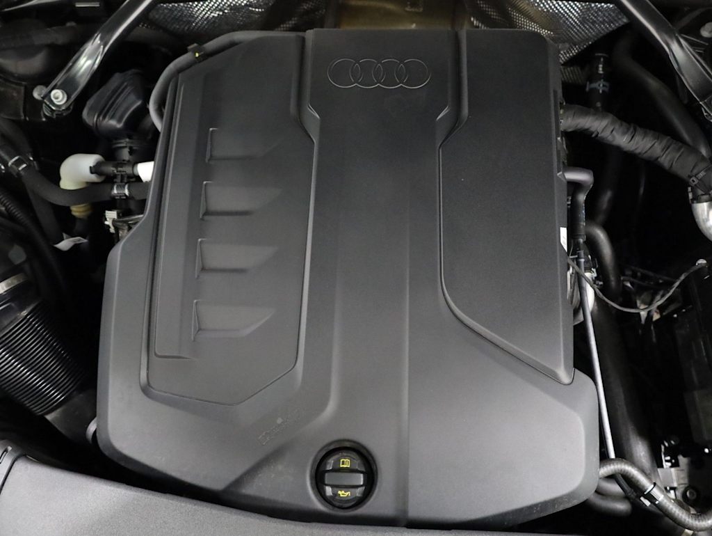 Thumbnail: 2025 Audi Q5 - 9