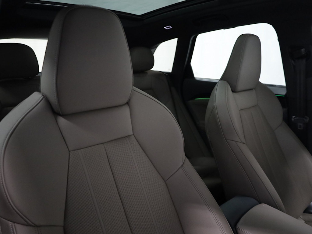 Thumbnail: 2025 Audi Q5 - 31