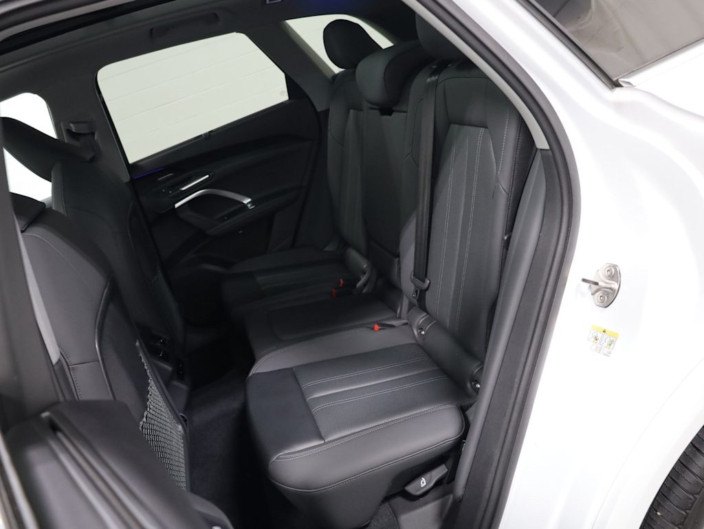 Thumbnail: 2025 Audi Q5 - 12