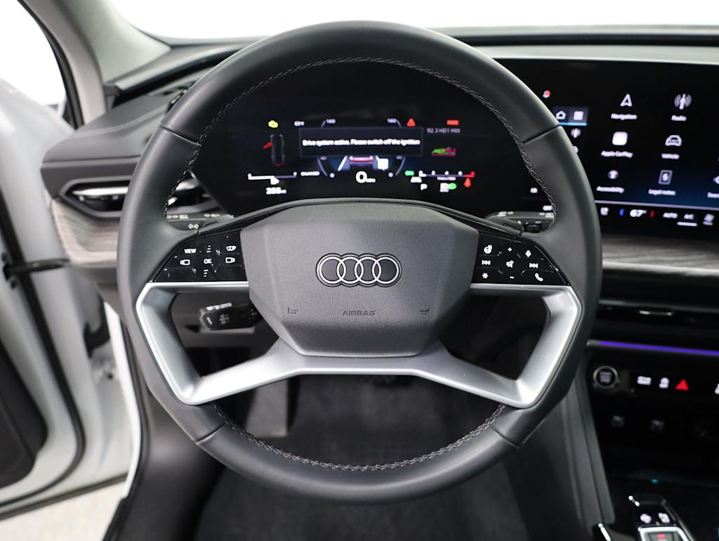 Thumbnail: 2025 Audi Q5 - 13
