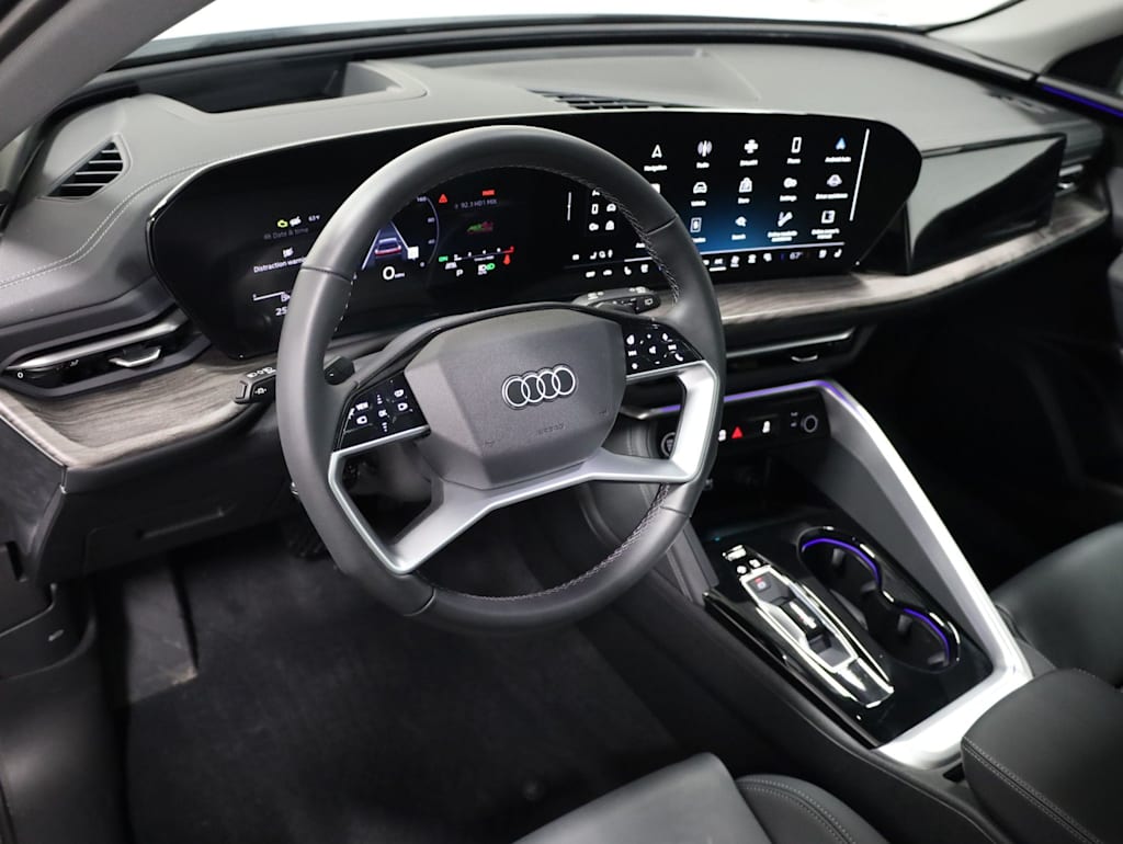 Thumbnail: 2025 Audi Q5 - 2