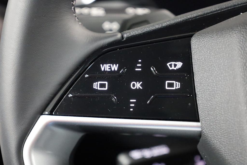 Thumbnail: 2025 Audi Q5 - 30