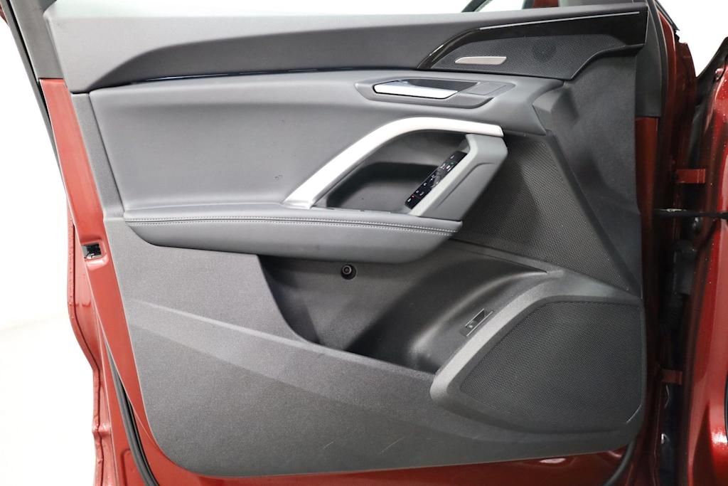 Thumbnail: 2025 Audi Q5 - 27