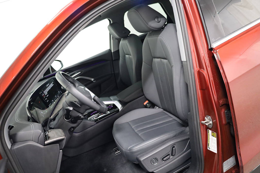 Thumbnail: 2025 Audi Q5 - 11