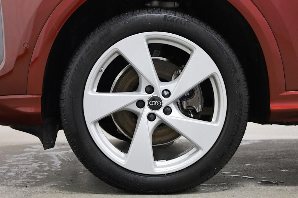 Thumbnail: 2025 Audi Q5 - 39