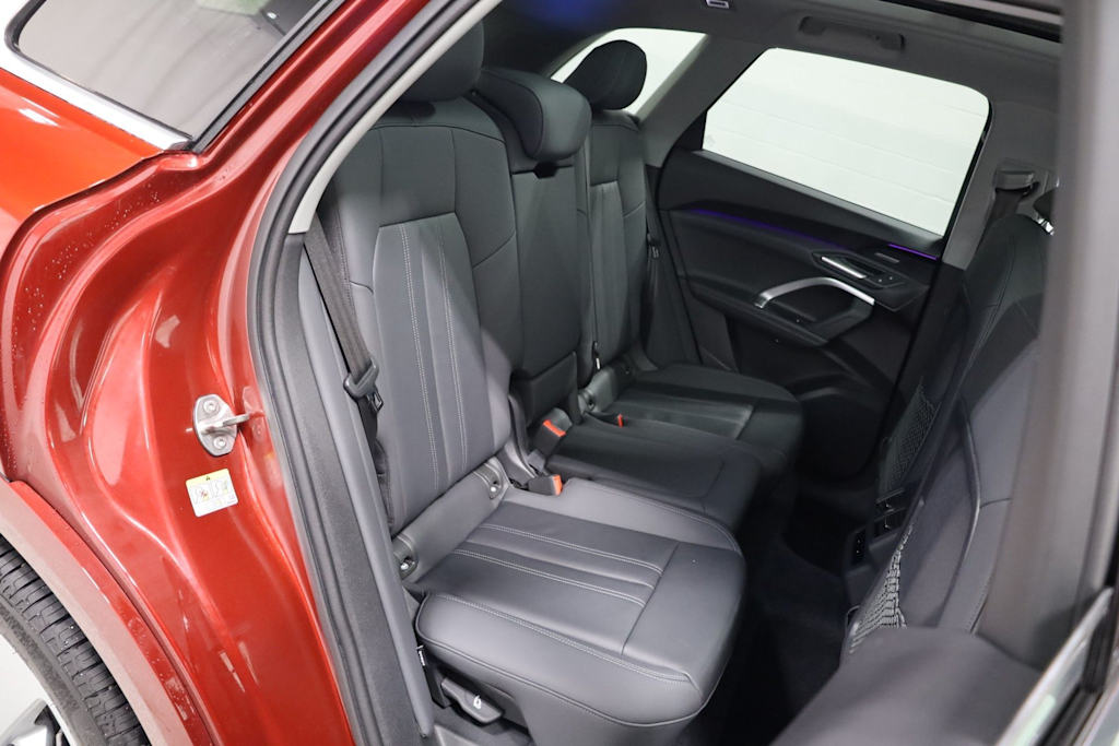 Thumbnail: 2025 Audi Q5 - 36