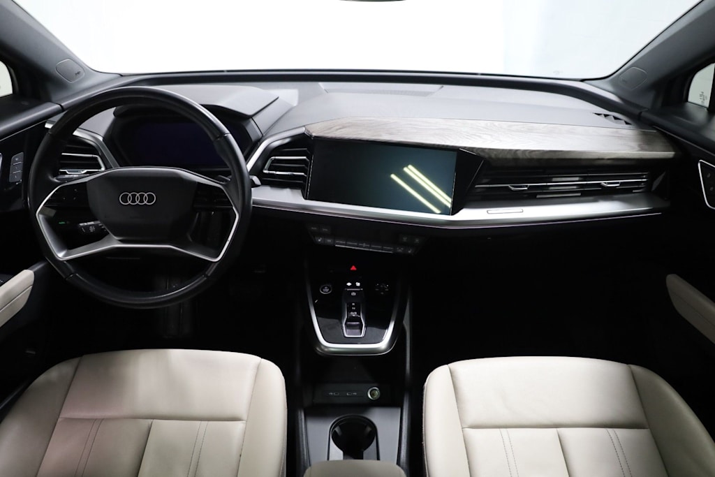 Thumbnail: 2023 Audi Q4 e-tron - 15