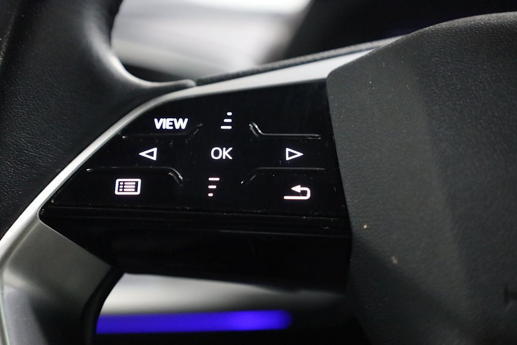 Thumbnail: 2023 Audi Q4 e-tron - 20