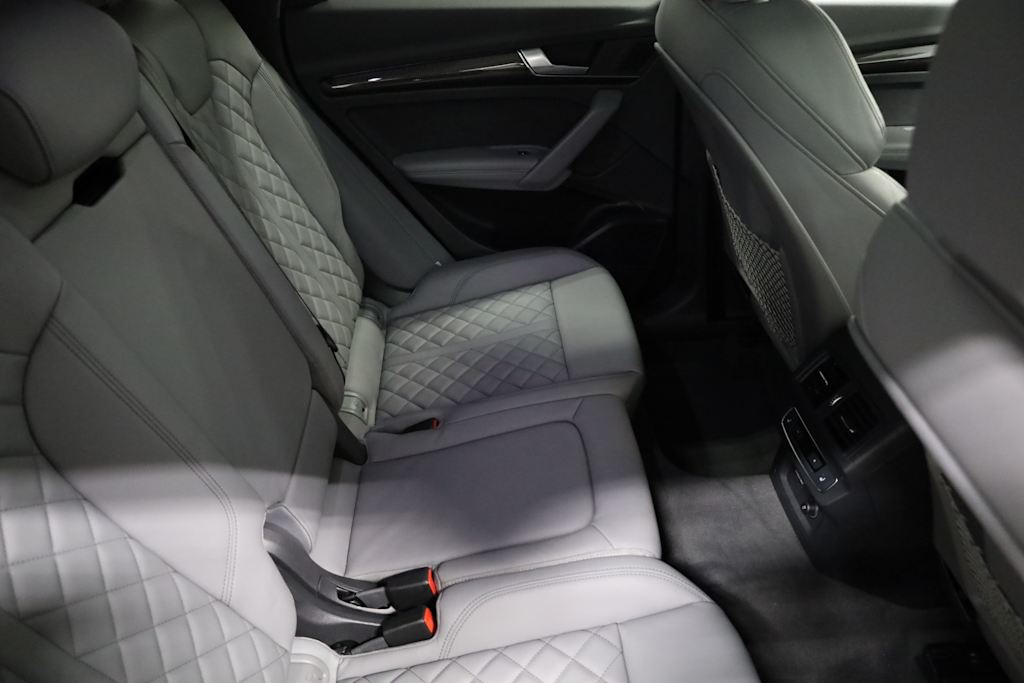 2022 Audi SQ5 Prestige 36
