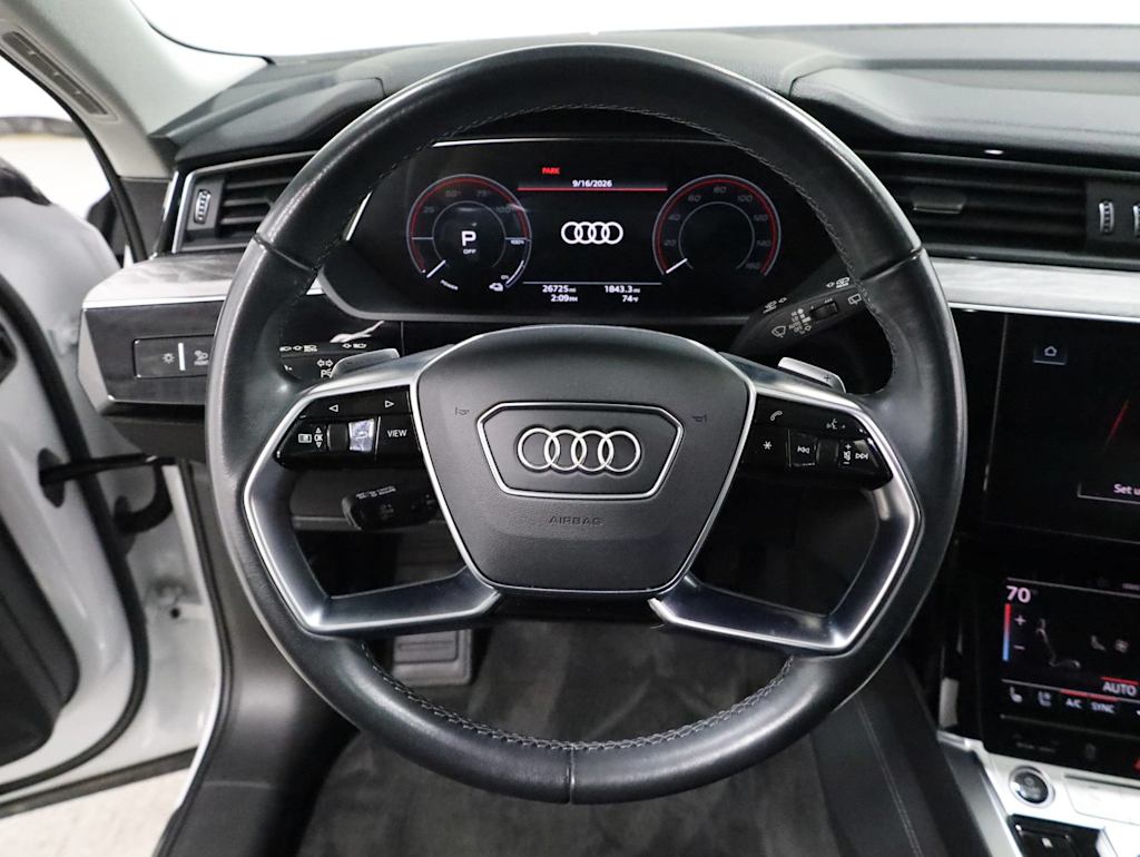 Thumbnail: 2024 Audi Q8 e-tron - 13