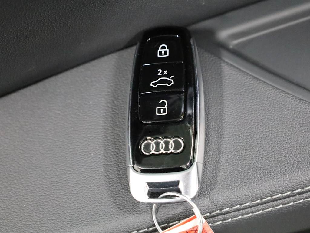 Thumbnail: 2024 Audi Q8 e-tron - 19
