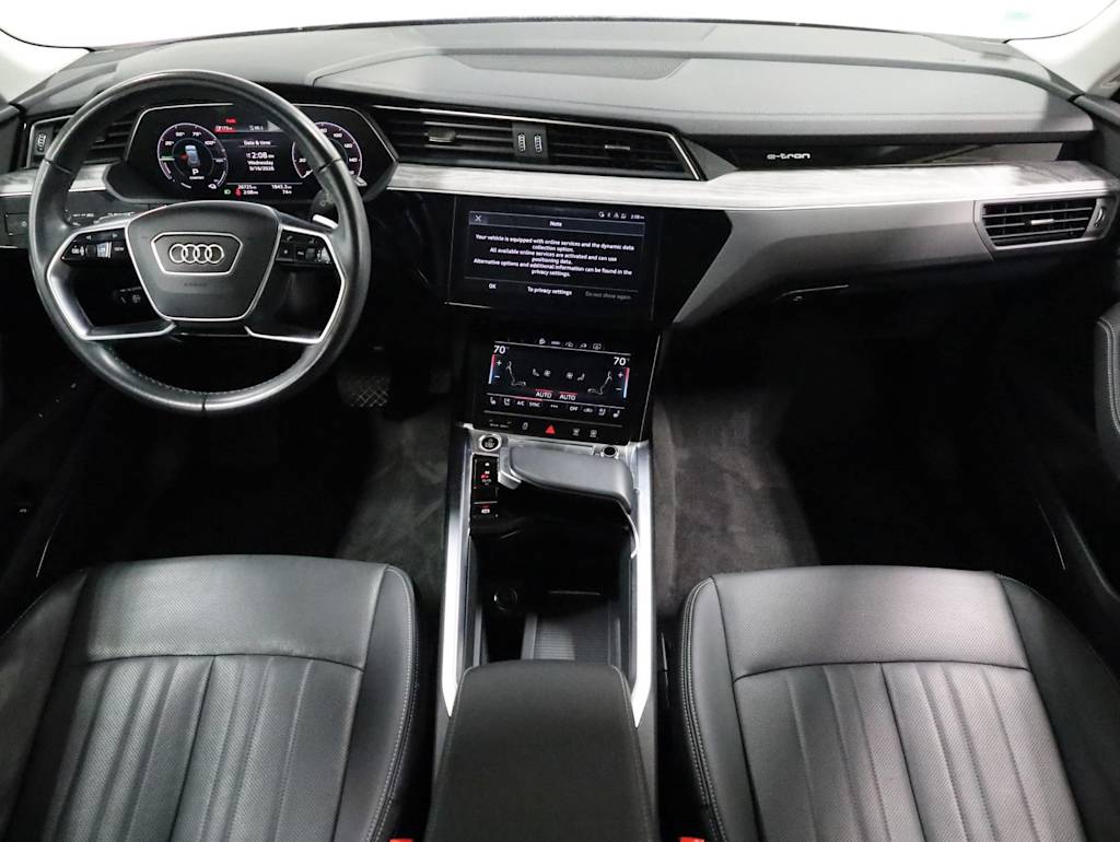 Thumbnail: 2024 Audi Q8 e-tron - 14