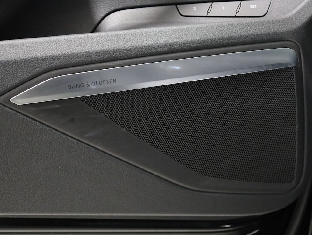 Thumbnail: 2024 Audi Q8 e-tron - 26