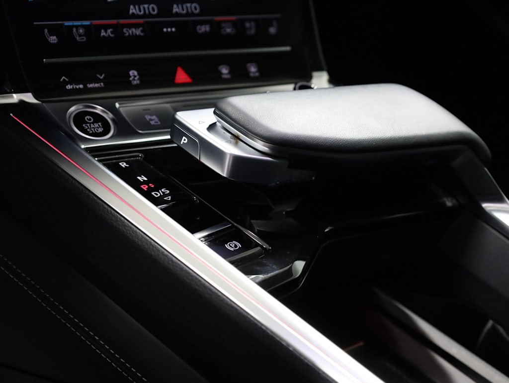 Thumbnail: 2024 Audi Q8 e-tron - 31
