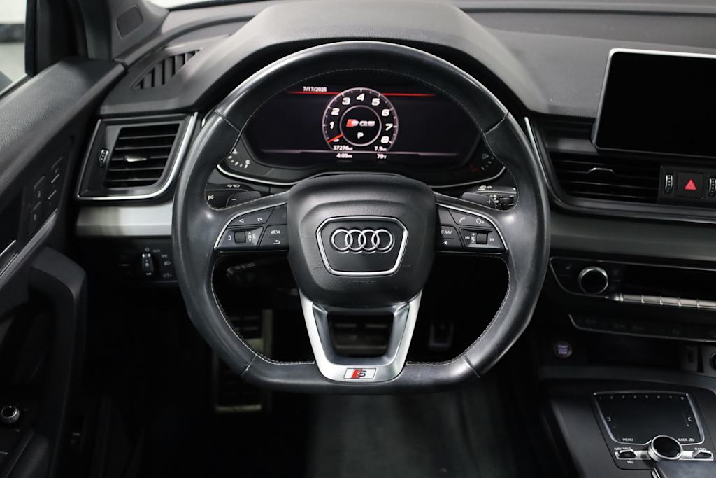 Thumbnail: 2018 Audi SQ5 - 14