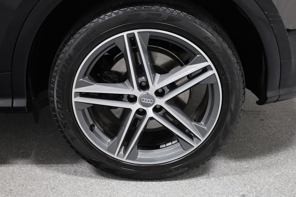 Thumbnail: 2018 Audi SQ5 - 40