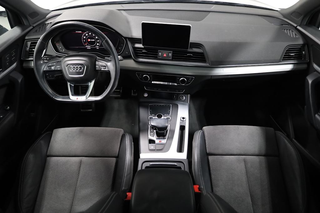 Thumbnail: 2018 Audi SQ5 - 15