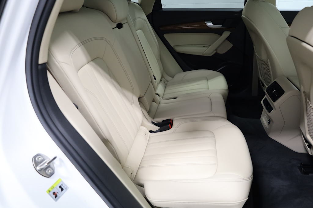 Thumbnail: 2021 Audi Q5 - 38