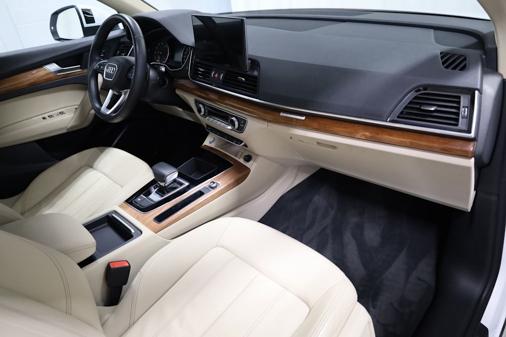 Thumbnail: 2021 Audi Q5 - 10